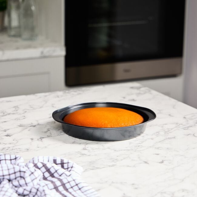 Bakers Select Round Cake Tin 9"